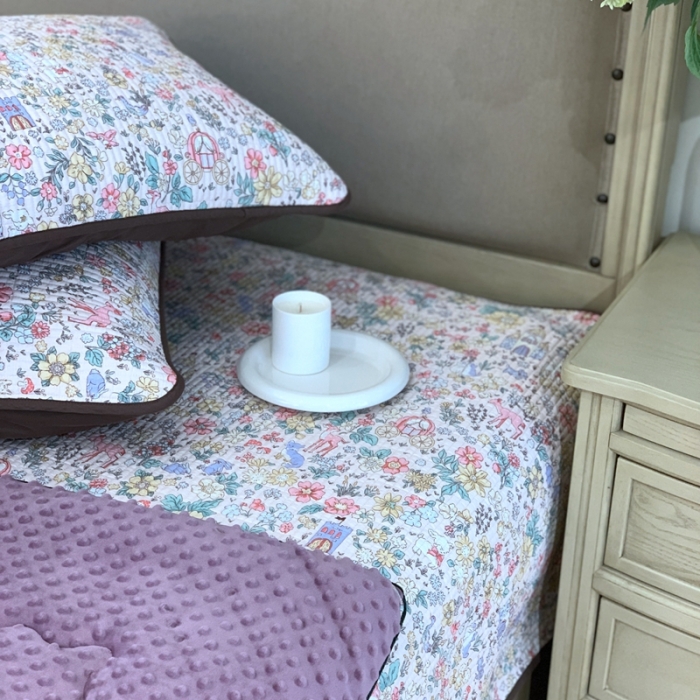 91家纺网 家纺一手货源 找家纺 汇庭 2023新款大鹅水洗棉床盖三件套-莉莉安