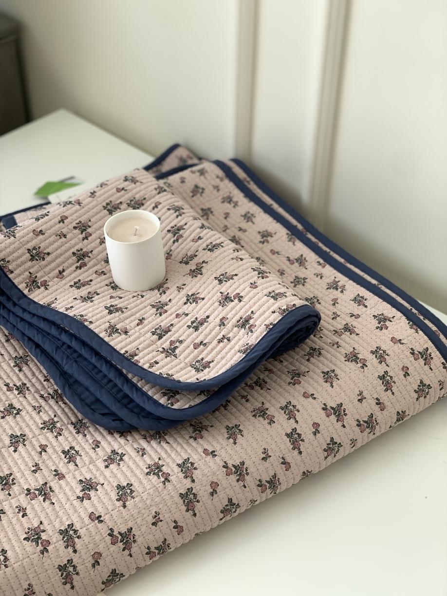 91家纺网 家纺一手货源 找家纺 汇庭 2023新款大鹅水洗棉床盖三件套-索菲庄园