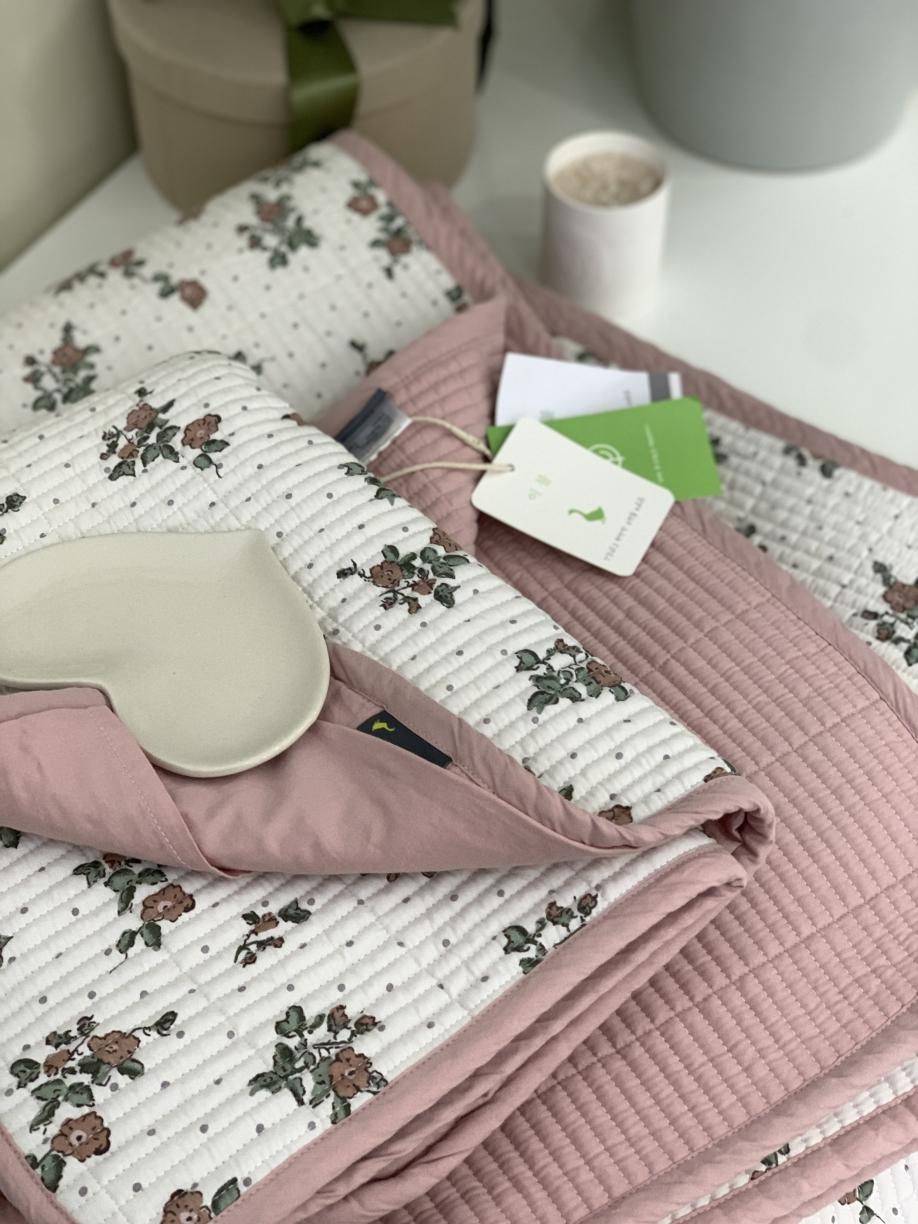 91家纺网 家纺一手货源 找家纺 汇庭 2023新款大鹅水洗棉床盖三件套-索菲亚庄园