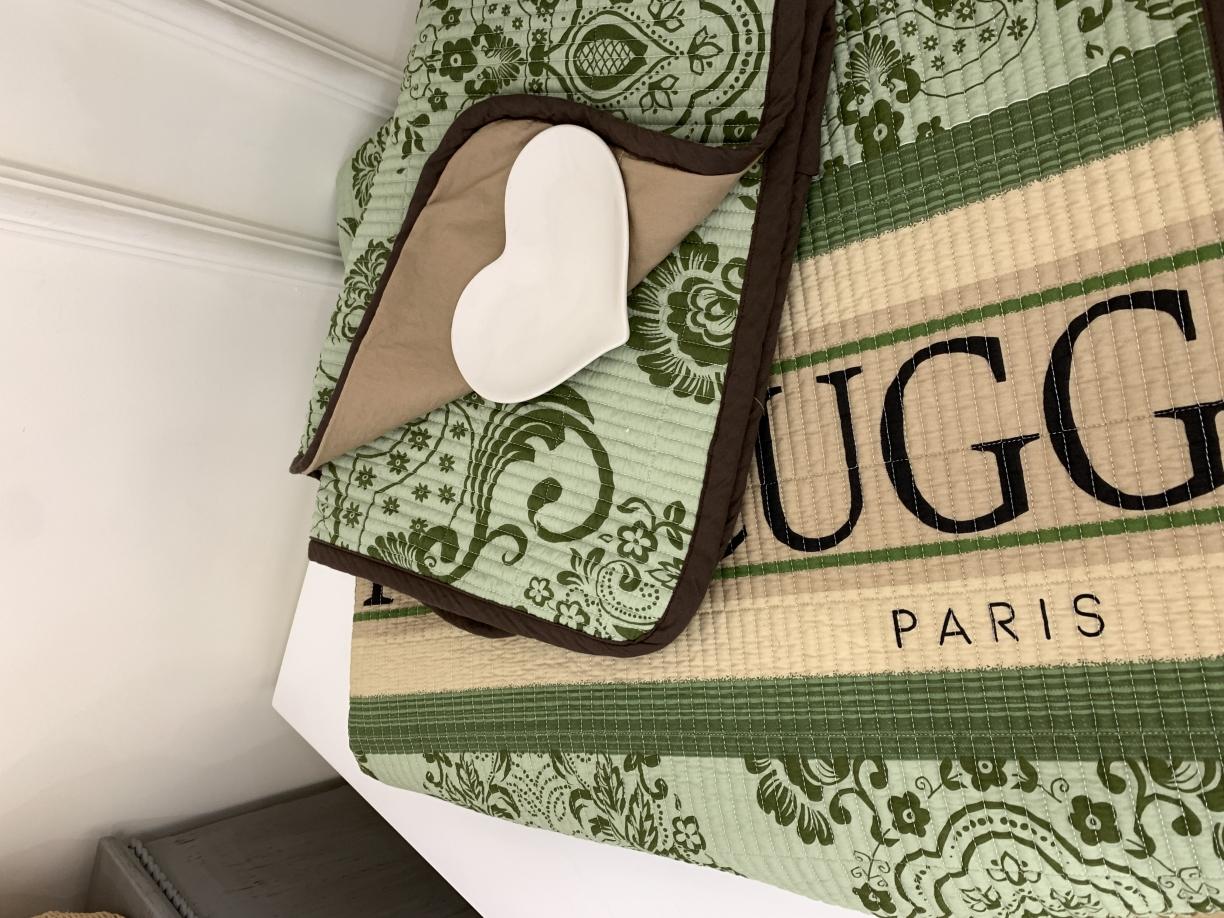 91家纺网 家纺一手货源 找家纺 汇庭 2023新款大鹅水洗棉床盖三件套-古莉庄园