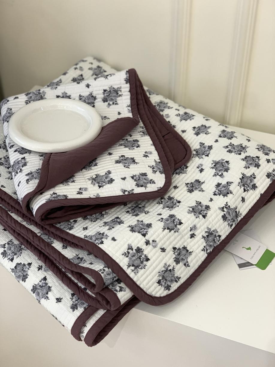 91家纺网 家纺一手货源 找家纺 汇庭 2023新款大鹅水洗棉床盖三件套-拉菲庄园