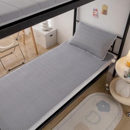 91家纺网 家纺一手货源 找家纺 （总）凌云2025新款直播爆款0.8加厚A类凉感丝学生乳胶凉席