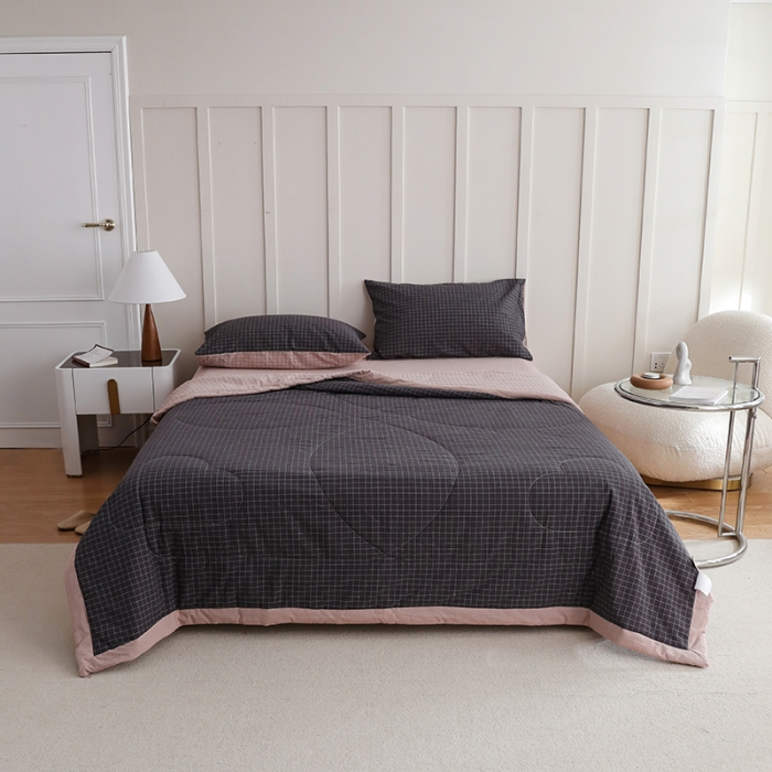 91家纺网 家纺一手货源 找家纺 寐眠 2023新款全棉色织水洗棉夏被子被芯（羽丝棉） 灰粉格双拼