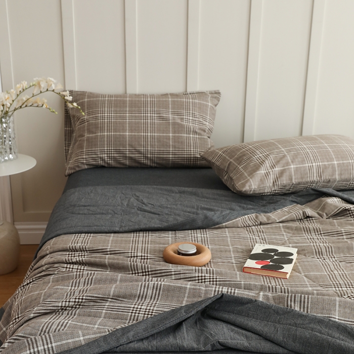 91家纺网 家纺一手货源 找家纺 寐眠 2023新款全棉色织水洗棉夏被子被芯（羽丝棉） 咖灰格