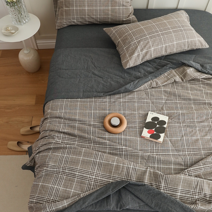 91家纺网 家纺一手货源 找家纺 寐眠 2023新款全棉色织水洗棉夏被子被芯（羽丝棉） 咖灰格