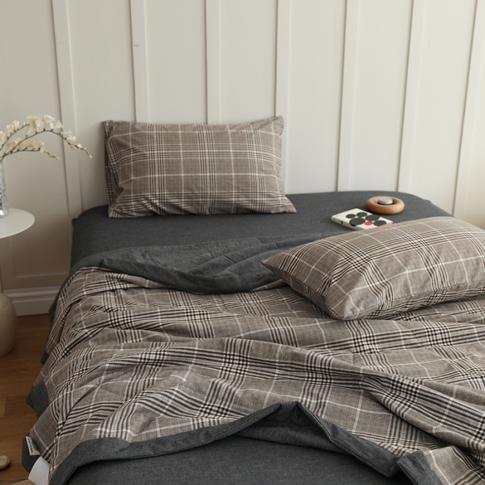 91家纺网 家纺一手货源 找家纺 寐眠 2023新款全棉色织水洗棉夏被子被芯（羽丝棉） 咖灰格