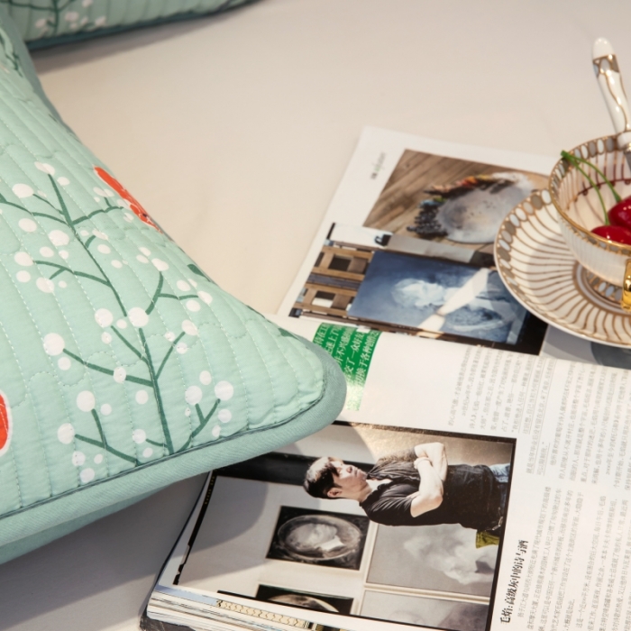 91家纺网 家纺一手货源 找家纺 莎果 2024新款正面纯棉绗缝床盖 朵拉乐园