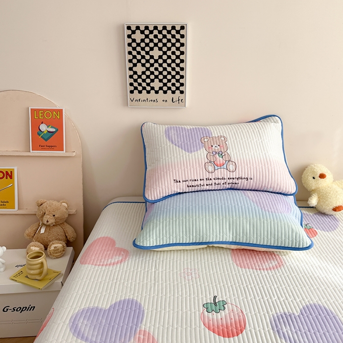 91家纺网 家纺一手货源 找家纺 莎果 2024新款正面纯棉绗缝床盖 可爱熊