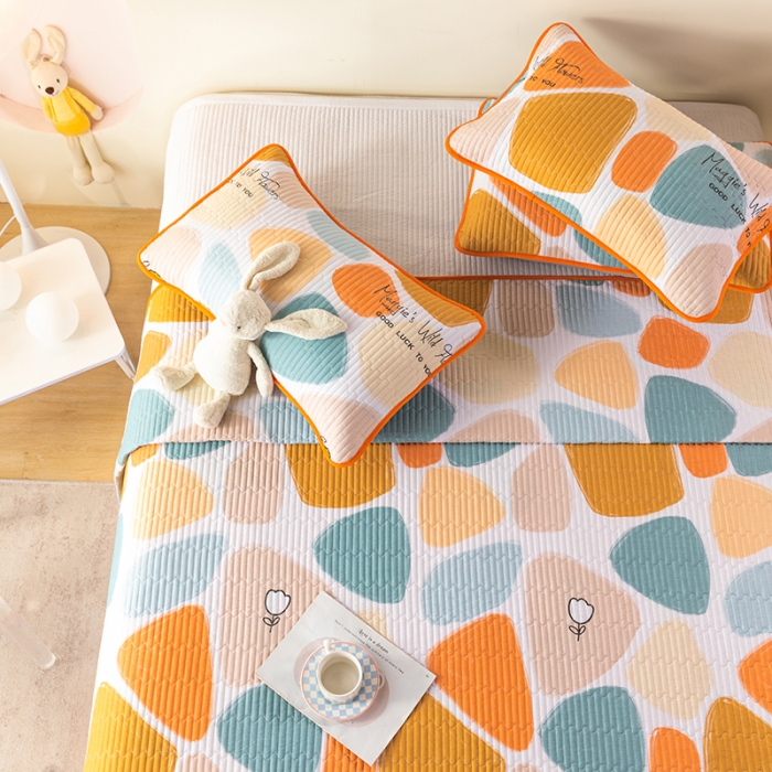 91家纺网 家纺一手货源 找家纺 莎果 2024新款正面纯棉绗缝床盖 雨花石