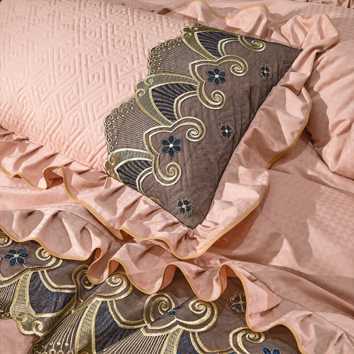 91家纺网 家纺一手货源 找家纺 罗艺轩 2024新款贡缎提花夹棉床裙四件套千鸟格系列 千鸟格-凝脂玉