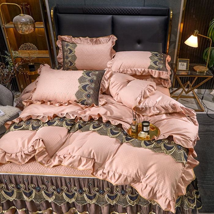 91家纺网 家纺一手货源 找家纺 罗艺轩 2024新款贡缎提花夹棉床裙四件套千鸟格系列 千鸟格-凝脂玉