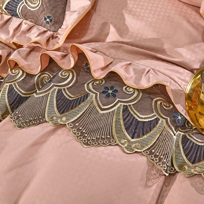 91家纺网 家纺一手货源 找家纺 罗艺轩 2024新款贡缎提花夹棉床裙四件套千鸟格系列 千鸟格-凝脂玉