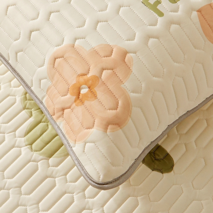 91家纺网 家纺一手货源 找家纺 湘之帛 2024新款0.5乳胶凉席三件套-小兔朵朵-桔