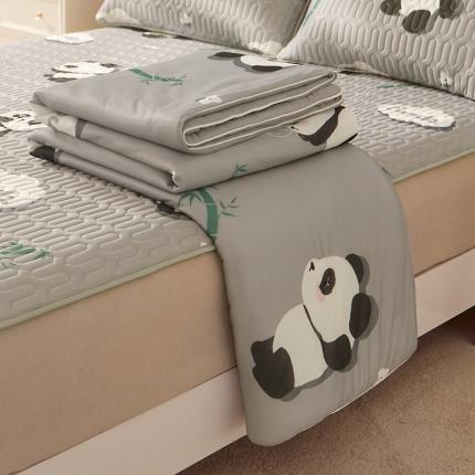 91家纺网 家纺一手货源 找家纺 2024直播新款0.5乳胶凉席三件套可配夏被四件套 熊猫乐园