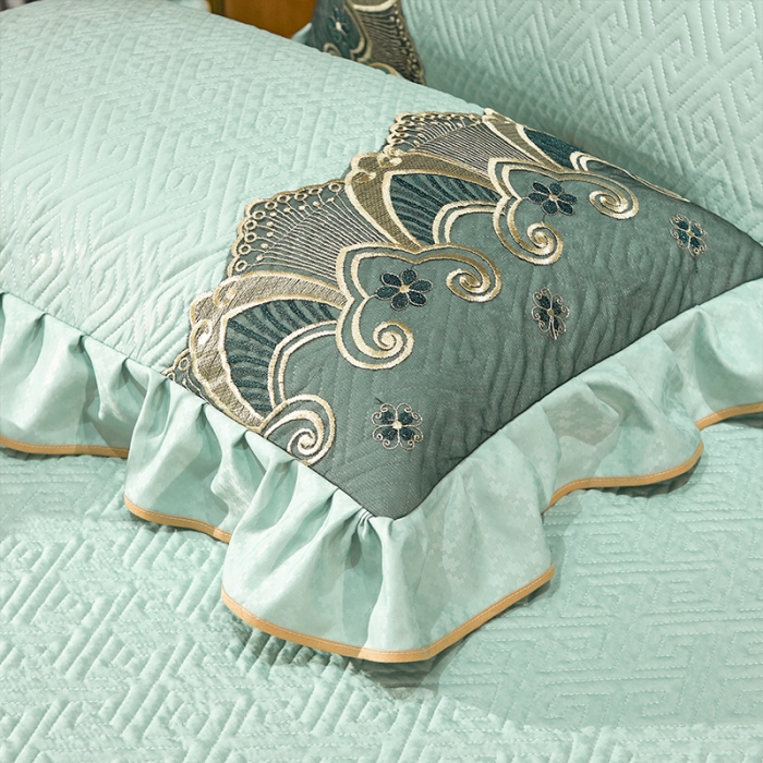 91家纺网 家纺一手货源 找家纺 罗艺轩 2024新款贡缎提花夹棉床裙三件套千鸟格系列 千鸟格-薄荷色