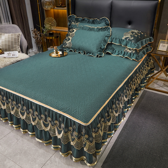 91家纺网 家纺一手货源 找家纺 罗艺轩 2024新款贡缎提花夹棉床裙三件套千鸟格系列 千鸟格-黛绿色