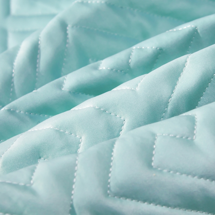 91家纺网 家纺一手货源 找家纺 （总）罗艺轩 2024新款贡缎夹棉床裙三件套凯撒王朝系列