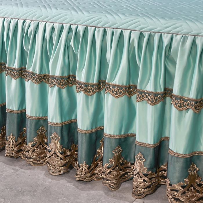 91家纺网 家纺一手货源 找家纺 （总）罗艺轩 2024新款贡缎夹棉床裙三件套凯撒王朝系列