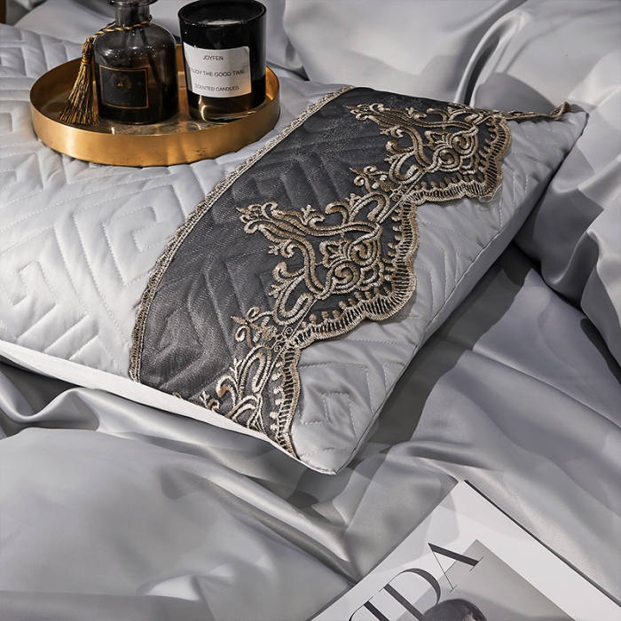 91家纺网 家纺一手货源 找家纺 罗艺轩 2024新款贡缎夹棉床裙三件套凯撒王朝系列 凯撒王朝-冰灿银