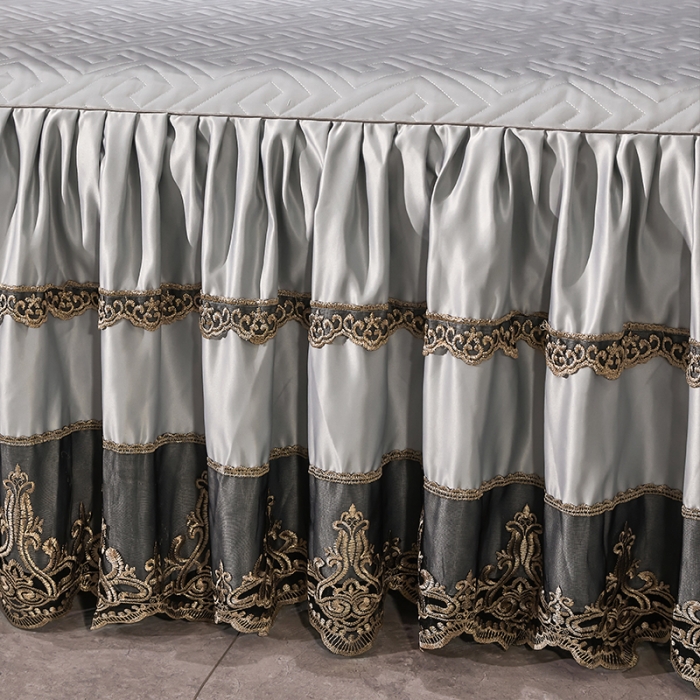 91家纺网 家纺一手货源 找家纺 罗艺轩 2024新款贡缎夹棉床裙三件套凯撒王朝系列 凯撒王朝-冰灿银