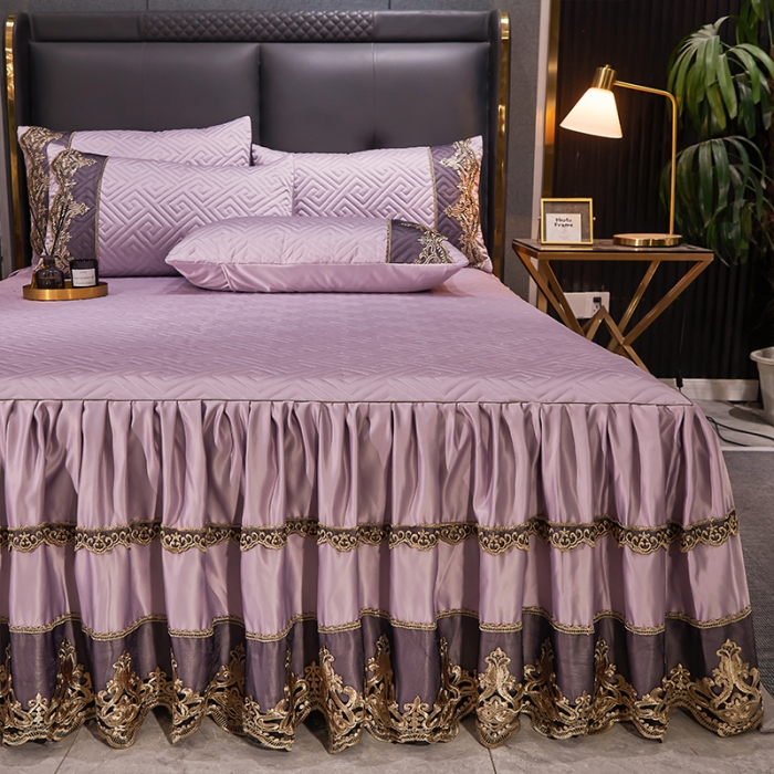 91家纺网 家纺一手货源 找家纺 罗艺轩 2024新款贡缎夹棉床裙三件套凯撒王朝系列 凯撒王朝-黛紫