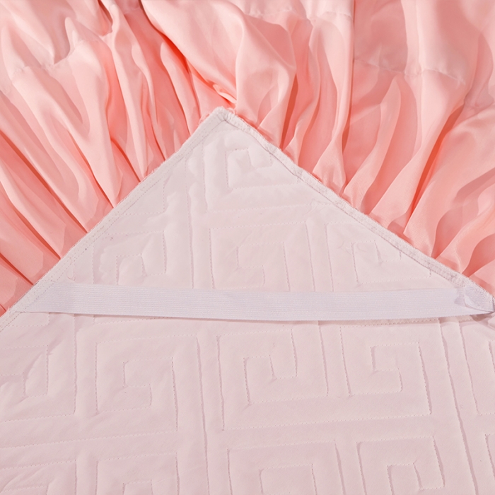 91家纺网 家纺一手货源 找家纺 罗艺轩 2024新款贡缎夹棉床裙三件套凯撒王朝系列 凯撒王朝-凝脂玉