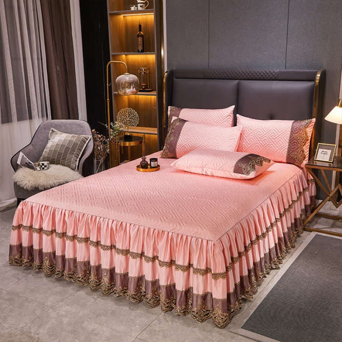 91家纺网 家纺一手货源 找家纺 罗艺轩 2024新款贡缎夹棉床裙三件套凯撒王朝系列 凯撒王朝-凝脂玉