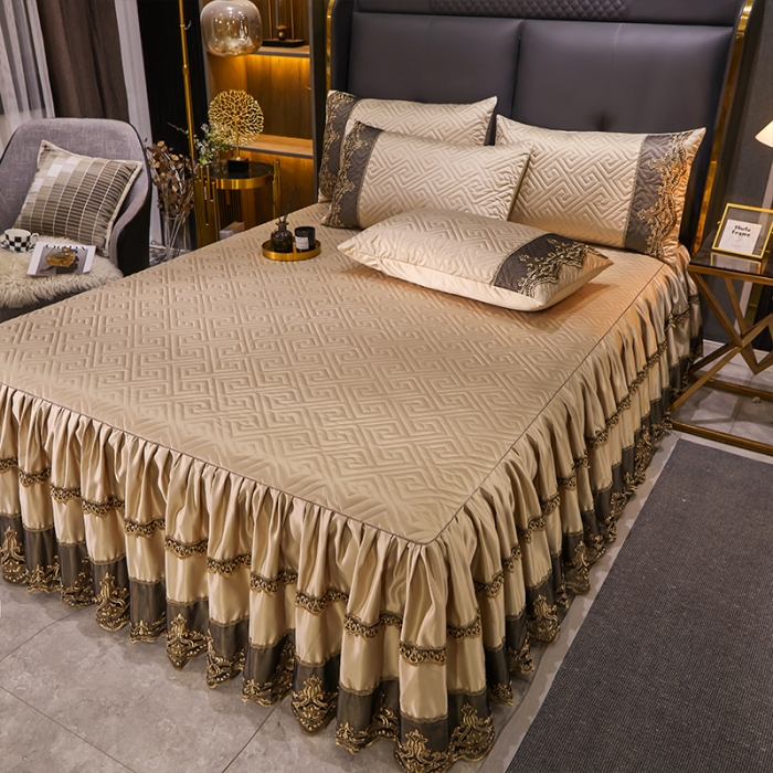 91家纺网 家纺一手货源 找家纺 罗艺轩 2024新款贡缎夹棉床裙三件套凯撒王朝系列 凯撒王朝-香槟金