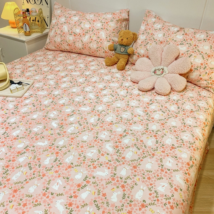 91家纺网 家纺一手货源 找家纺 简宜家居 2023新款全棉A版卡通印花床单 花花兔