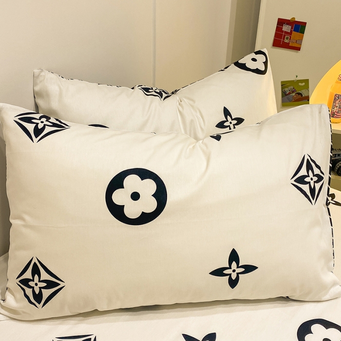 91家纺网 家纺一手货源 找家纺 简宜家居 2023新款全棉A版卡通印花床单 小时代