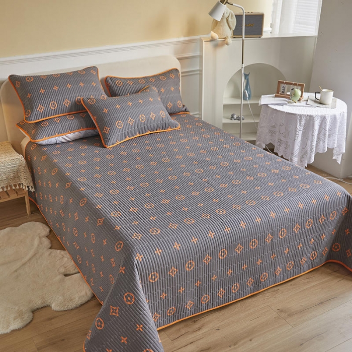 91家纺网 家纺一手货源 找家纺 莎果 2024新款正面纯棉绗缝床盖 路易-灰