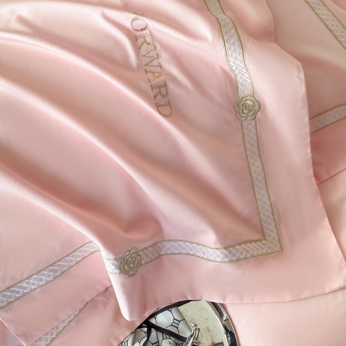 91家纺网 家纺一手货源 找家纺 安妮 2023新款全棉刺绣四件套邂逅系列 豆粉色