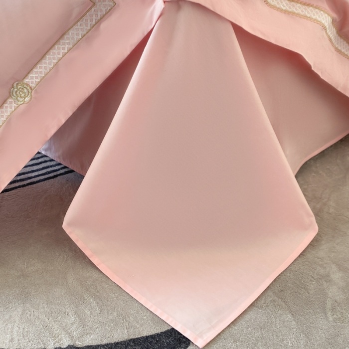 91家纺网 家纺一手货源 找家纺 安妮 2023新款全棉刺绣四件套邂逅系列 豆粉色