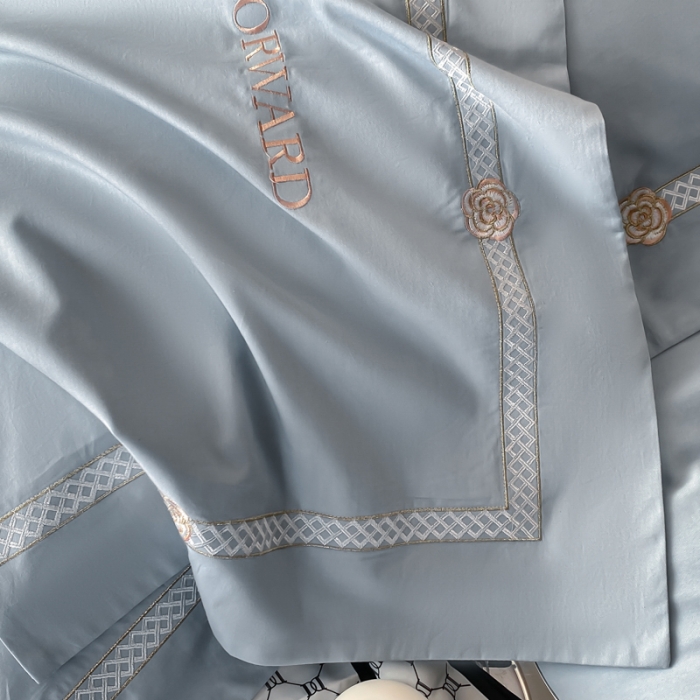 91家纺网 家纺一手货源 找家纺 安妮 2023新款全棉刺绣四件套邂逅系列 梵星蓝