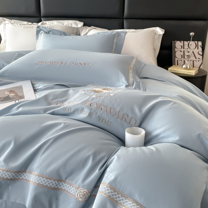 91家纺网 家纺一手货源 找家纺 安妮 2023新款全棉刺绣四件套邂逅系列 梵星蓝