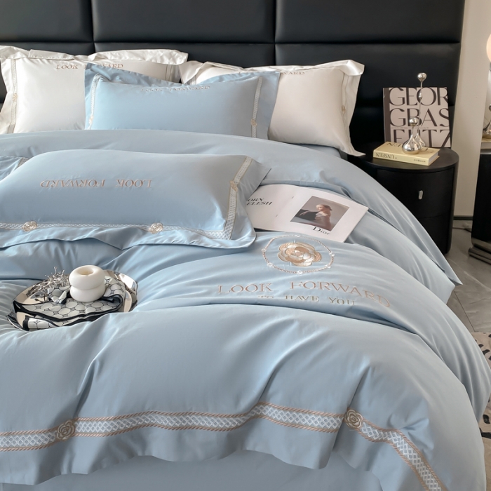 91家纺网 家纺一手货源 找家纺 安妮 2023新款全棉刺绣四件套邂逅系列 梵星蓝