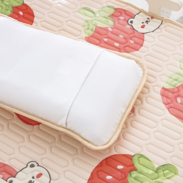 91家纺网 家纺一手货源 找家纺 纽乐 2023新款儿童乳胶枕 甜蜜草莓