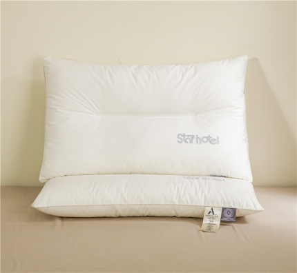 91家纺网 家纺一手货源 找家纺 全棉星级酒店防螨抗菌枕芯羽丝绒枕头高中低款 星级酒店枕-高枕