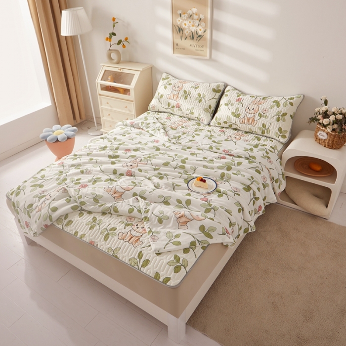 91家纺网 家纺一手货源 找家纺 湘之帛 2024新款0.5乳胶凉席三件套-兔子丛林-绿