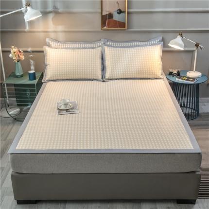 91家纺网 家纺一手货源 找家纺 2024新品1500D数码印花冰丝席千鸟格床单款凉席 千鸟格米黄