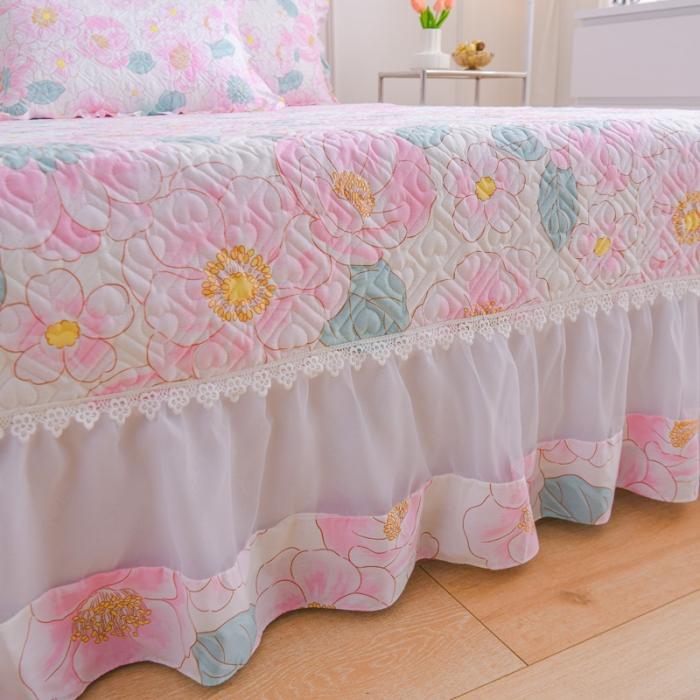 91家纺网 家纺一手货源 找家纺 2023公主风全棉花边床盖四件套 欧根纱床盖款夹棉纯棉三件套直播推荐 那时花开-粉