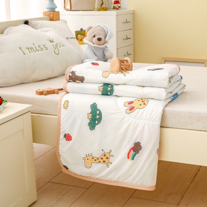 91家纺网 家纺一手货源 找家纺 嗨生活 2025新款儿童A类凉感丝冰激凌夏被 动物世界