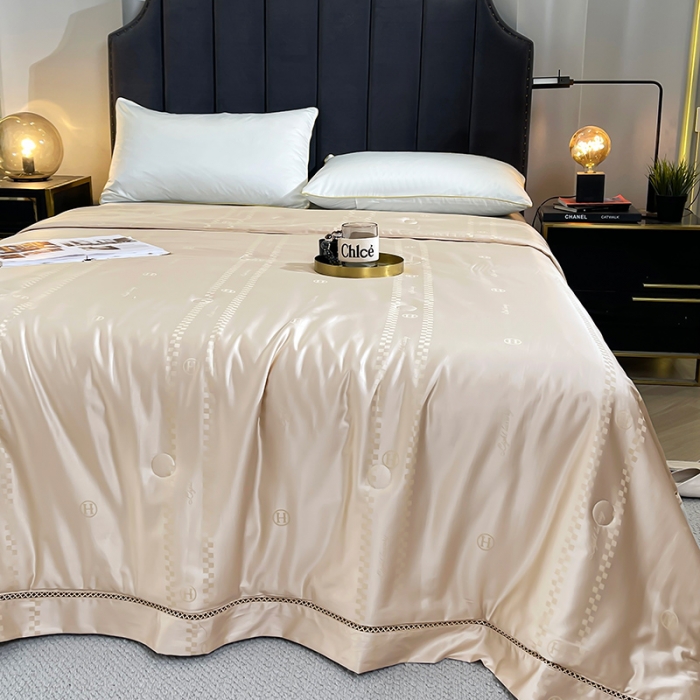 91家纺网 家纺一手货源 找家纺 伊被源 2023新款莫代尔活性提花蚕丝夏被-浮光掠影 浮光掠影-香槟金