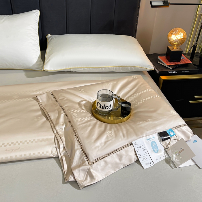 91家纺网 家纺一手货源 找家纺 伊被源 2023新款莫代尔活性提花蚕丝夏被-浮光掠影 浮光掠影-香槟金