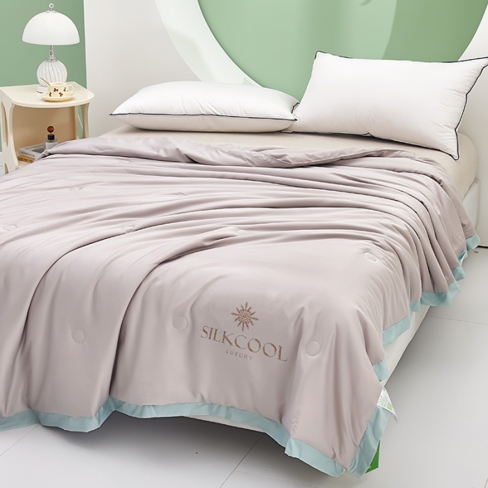 91家纺网 家纺一手货源 找家纺 伊被源 2023新款莫代尔蚕蛹蛋白夏被-锦色 锦色-卡其色