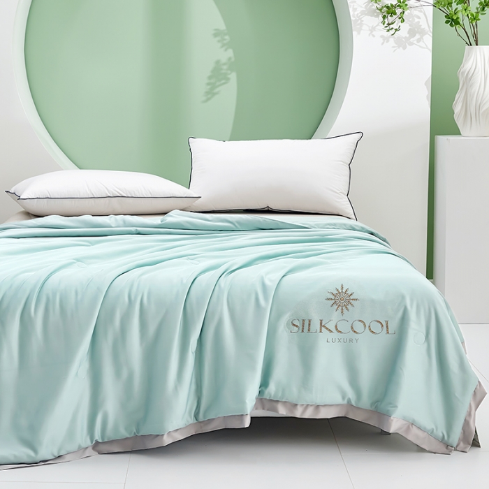 91家纺网 家纺一手货源 找家纺 伊被源 2023新款莫代尔蚕蛹蛋白夏被-锦色 锦色-清新蓝