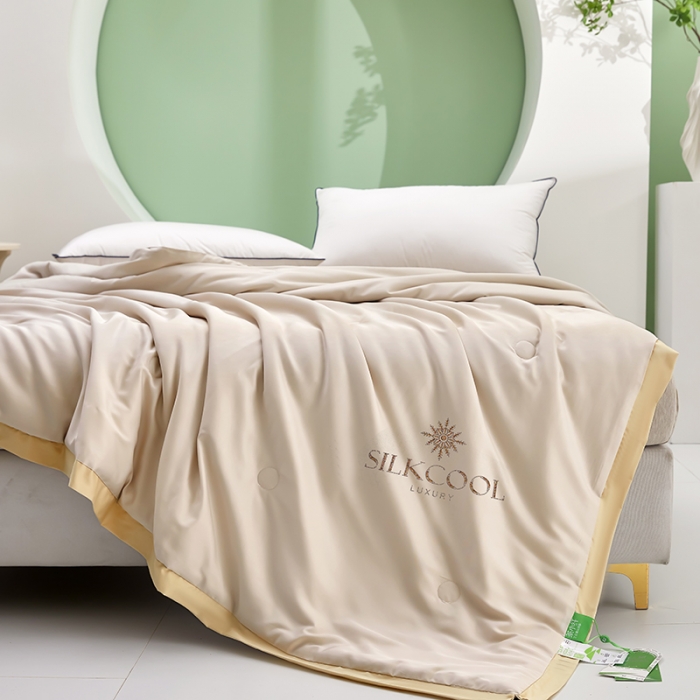 91家纺网 家纺一手货源 找家纺 伊被源 2023新款莫代尔蚕蛹蛋白夏被-锦色 锦色-香槟金