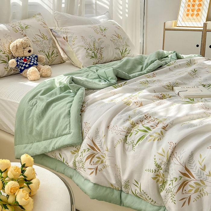 91家纺网 家纺一手货源 找家纺 星巴K 2023新款洛卡棉美棉印花夏被亲肤手包边夏被 香草