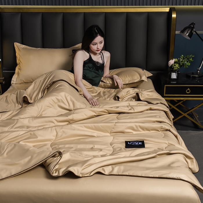 91家纺网 家纺一手货源 找家纺 宇豪 2023新款水洗真丝夏被套件 富贵-咖