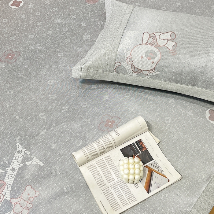 91家纺网 家纺一手货源 找家纺 2023澳梵植物抗菌冰丝凉席三件套软席 蹲蹲熊